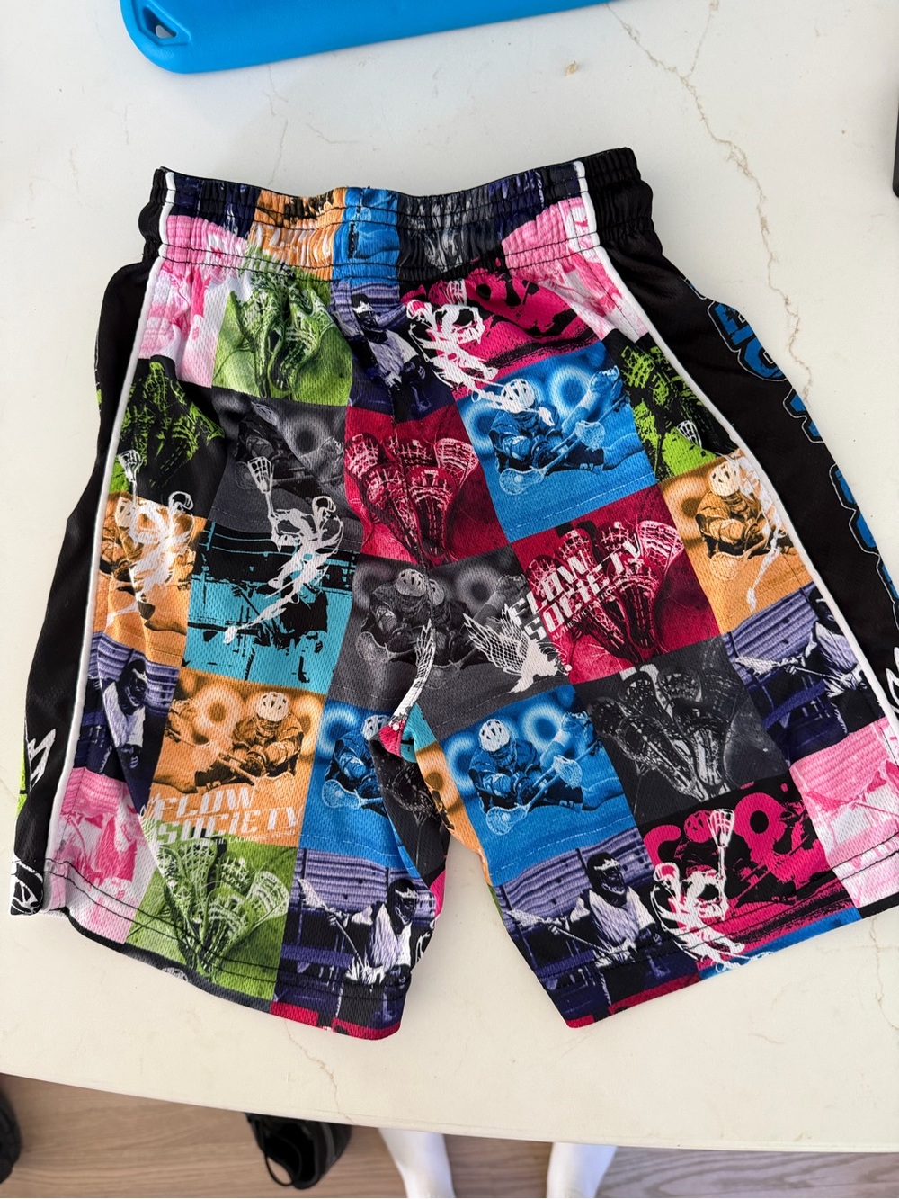 Flow society shorts - youth medium